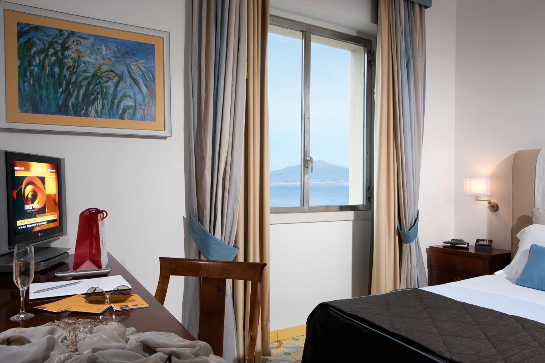 Grand Hotel Angiolieri Вико-Экуенсе Экстерьер фото